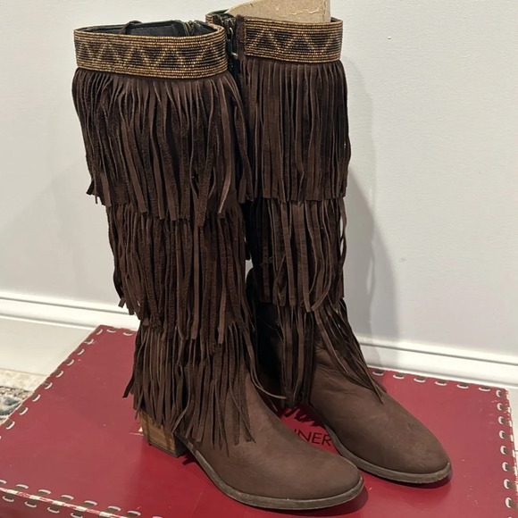 Donald Pliner Women’s Couture Brown Suede Fringe Boots Denise Knee High Beaded 7 - Picture 2 of 14